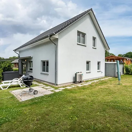 Seeglueck 1 Am Tollensesee Tatil Evi Groß Nemerow